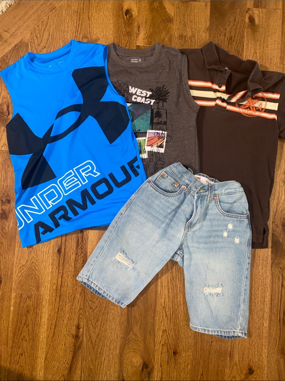 Boys size medium lot with Under Armour Tee, Old Navy shirts and Levi’s shorts.